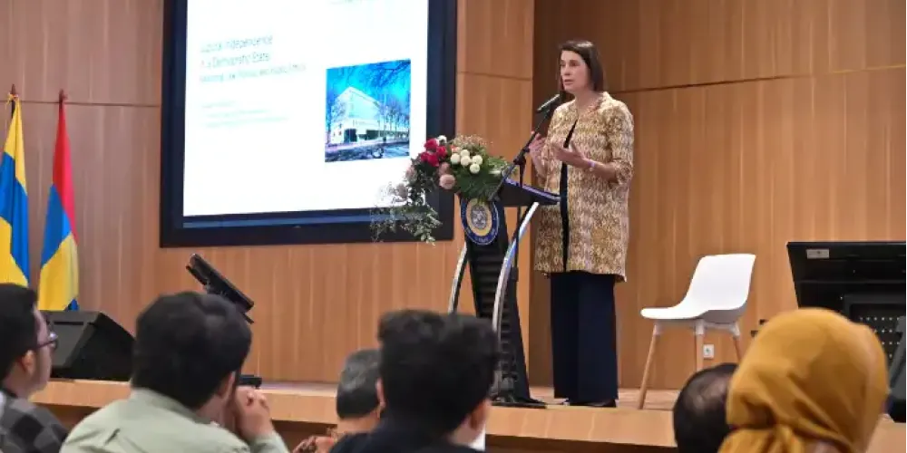 honorarylecture